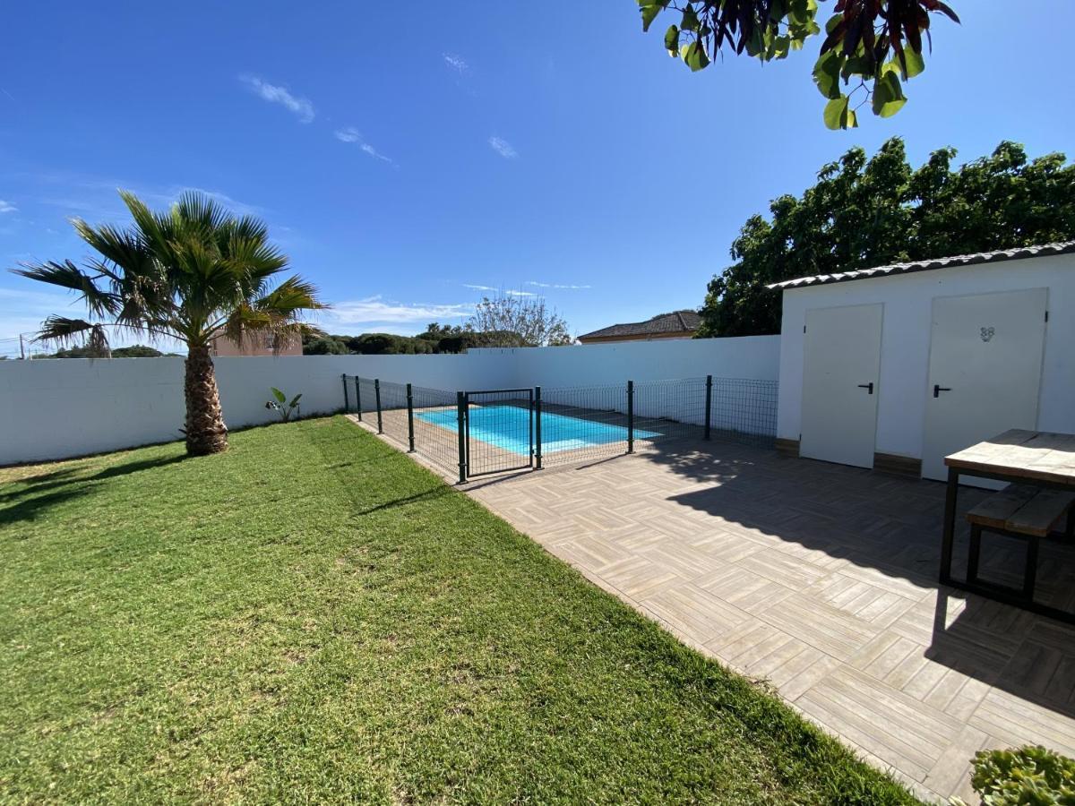 Sumatra Villa Chiclana de la Frontera Buitenkant foto